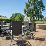 Сasa de vacaciones With Fireplace 11