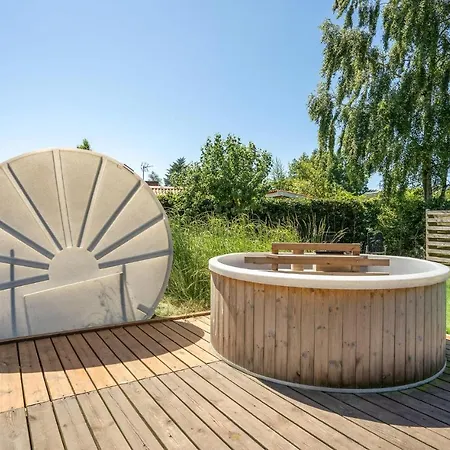 With Fireplace 11 Dannemare