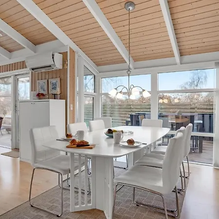 Holiday home Stunning In With Wifi